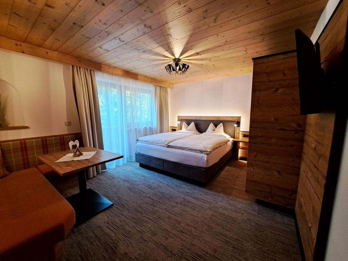 Gaestehaus Hochmuth Mayrhofen Buitenkant foto